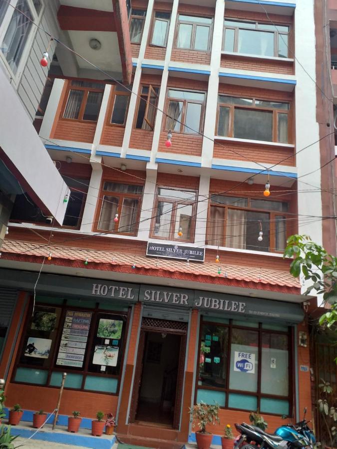 Hotel Silver Jubilee Katmandu Kültér fotó