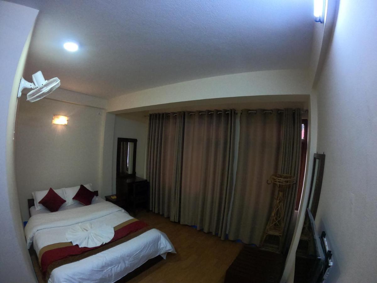 Hotel Silver Jubilee Katmandu Kültér fotó