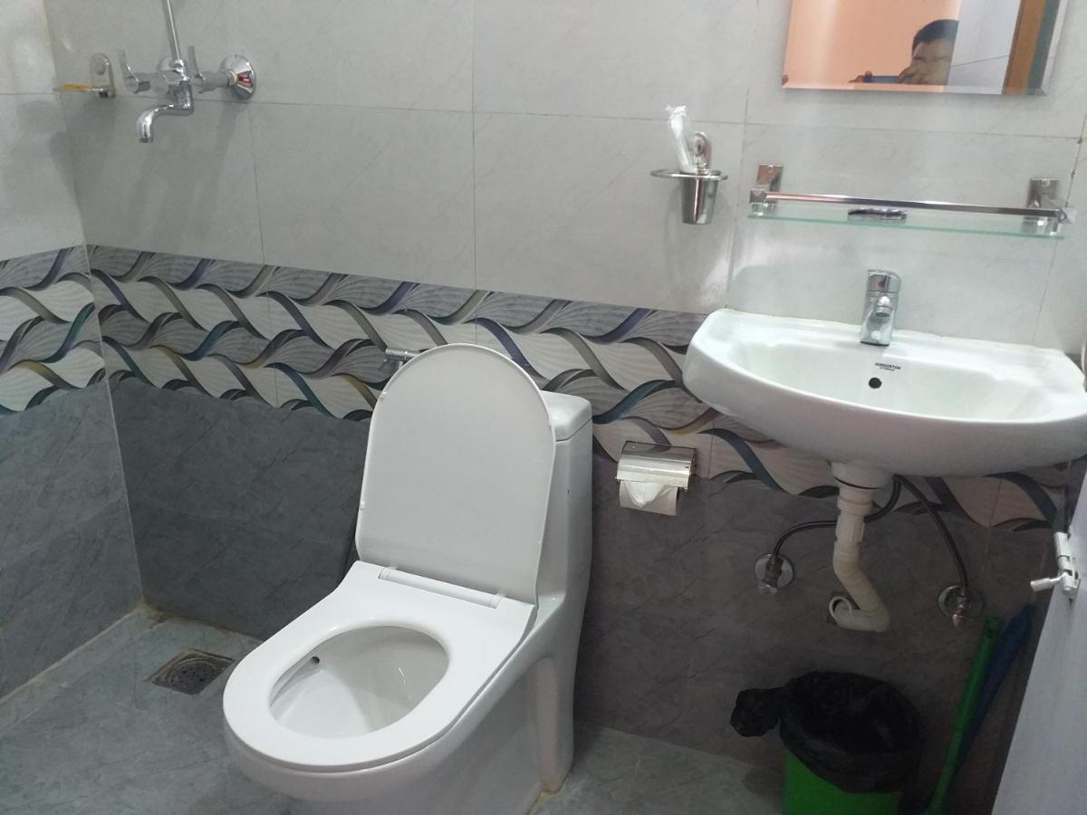 Hotel Silver Jubilee Katmandu Kültér fotó